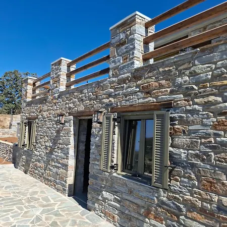 Bellevia Stone Pool * Kouvelles