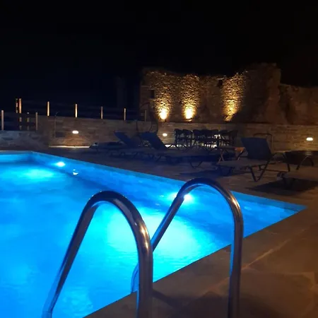 Villa Bellevia Stone Pool *
